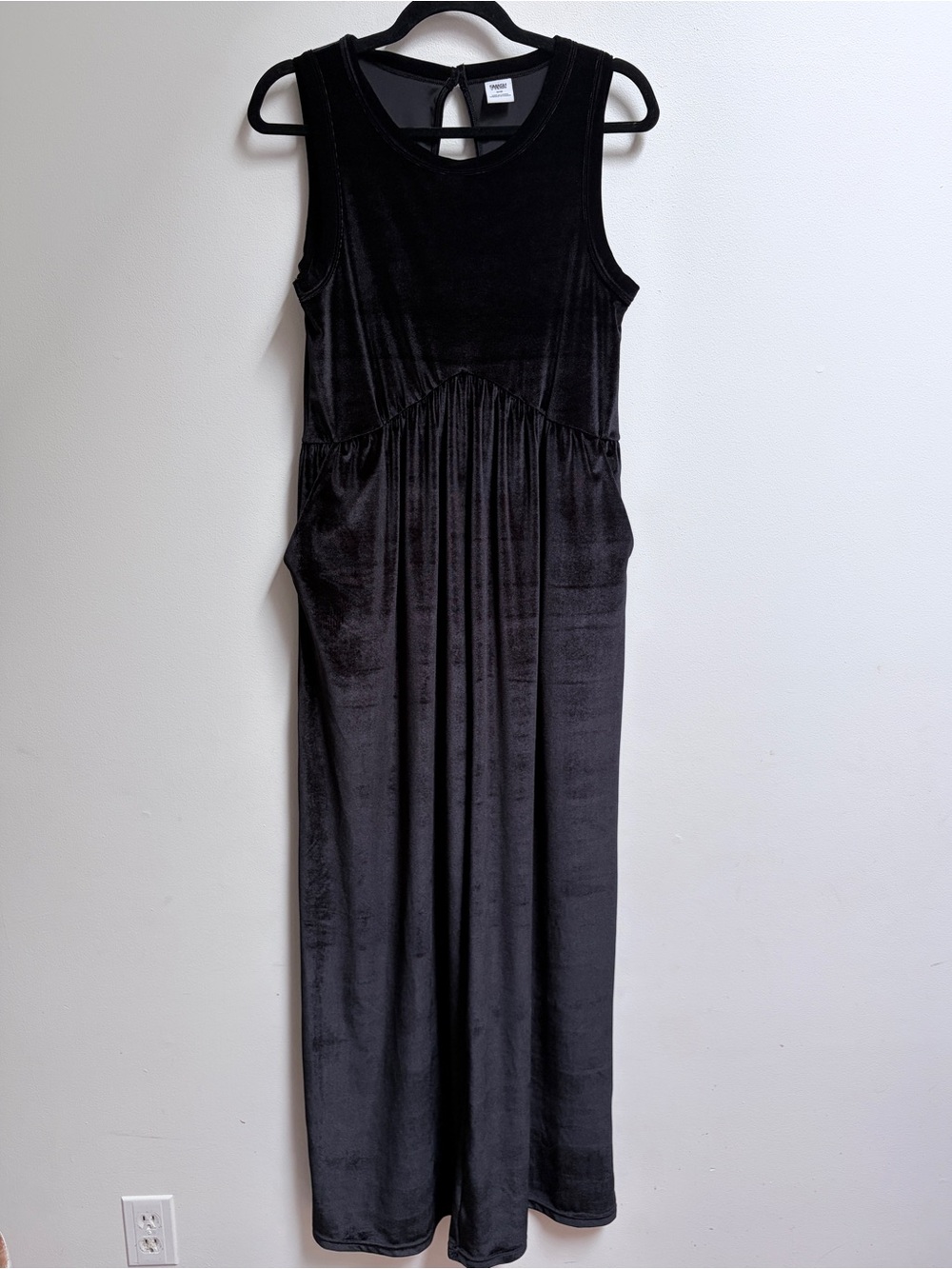 Smash + Tess Gina Black Velvet Sleeveless Maxi Jumpsuit w/ Pockets Sz M